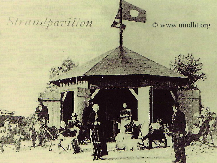 Der Strandpavillon, spter auch Giftbude genannt, um das Jahr 1899, im Vordergrund vorne rechts stehend, der neue Besitzer Heinrich Dietrich Hygenius Vorbeck.