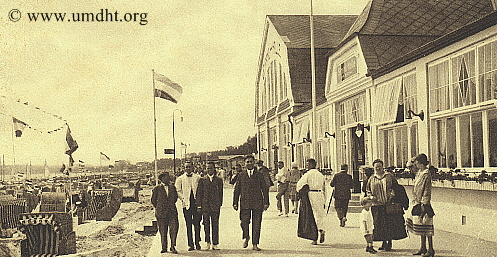 Die ,,Strand - Halle" in Grömitz mit neuen Klappfenstern und Lampen um das Jahr 1919. - Für eine größere Bilddarstellung klicken Sie bitte auf das Foto. Die ,,Strand - Halle" in Grömitz mit neuen Klappfenstern und Lampen um das Jahr 1919. - Für eine größere Bilddarstellung klicken Sie bitte auf das Foto.