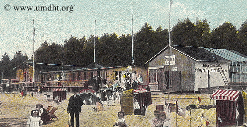 Vorbecks Strandhalle in Grömitz um das Jahr 1907 mit dem Strandbazar von Julius Siomsen. - Für eine größere Bilddarstellung klicken Sie bitte auf das Foto. Vorbecks Strandhalle in Grömitz um das Jahr 1907 mit dem Strandbazar von Julius Siomsen. - Für eine größere Bilddarstellung klicken Sie bitte auf das Foto.